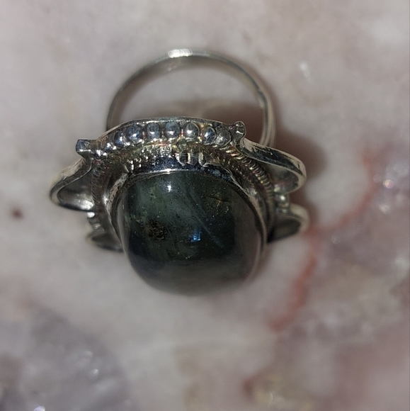 Huge Labradorite Statement Ring - Picture 4 of 5
